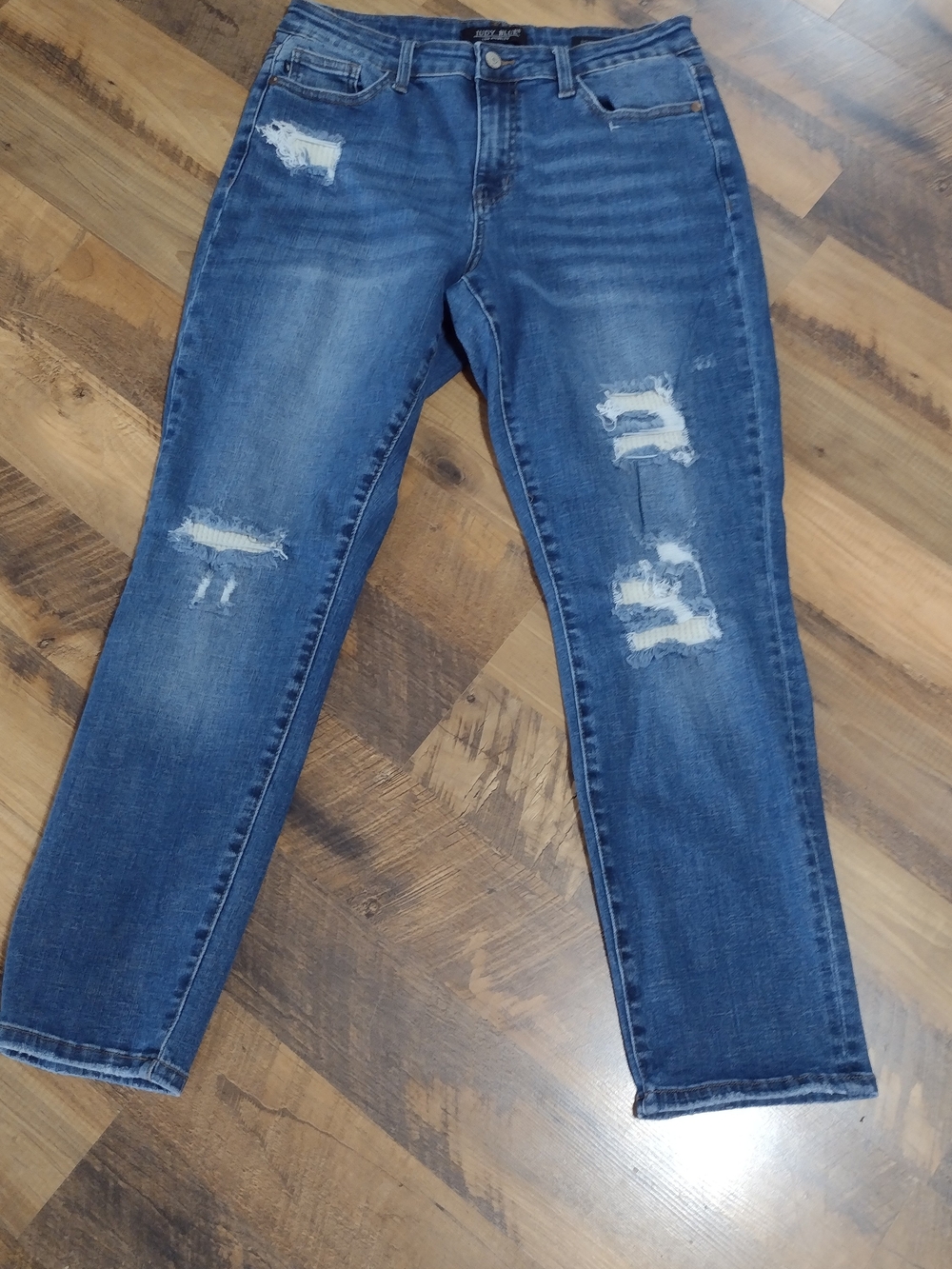 Judy Blue Boyfriend Fit Distressed Mid-Blue Women's Jeans 11/30